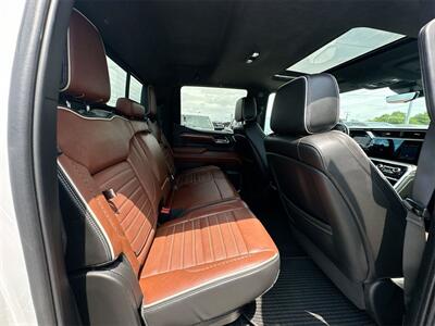 2023 GMC Sierra 1500 Denali Ultimate   - Photo 19 - McKinney, TX 75070