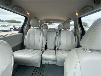 2014 Toyota Sienna XLE 8 Passenger   - Photo 27 - McKinney, TX 75070