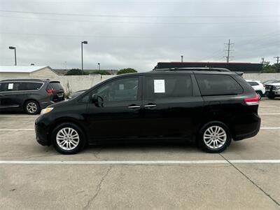2014 Toyota Sienna XLE 8 Passenger   - Photo 16 - McKinney, TX 75070