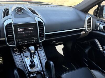 2017 Porsche Cayenne S CAYENNE S   - Photo 23 - McKinney, TX 75070