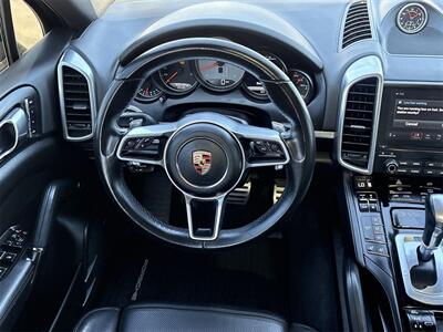 2017 Porsche Cayenne S CAYENNE S   - Photo 22 - McKinney, TX 75070