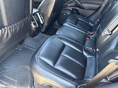 2017 Porsche Cayenne S CAYENNE S   - Photo 32 - McKinney, TX 75070
