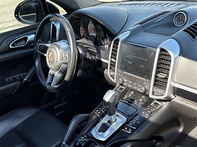 2017 Porsche Cayenne S CAYENNE S   - Photo 37 - McKinney, TX 75070
