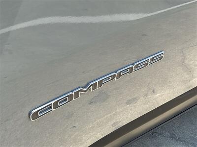2020 Jeep Compass Limited   - Photo 15 - McKinney, TX 75070