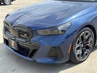 2024 BMW i5 M60   - Photo 15 - McKinney, TX 75070