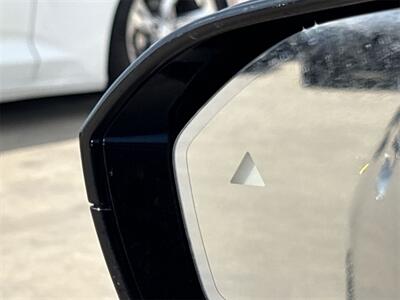 2024 BMW i5 M60   - Photo 13 - McKinney, TX 75070