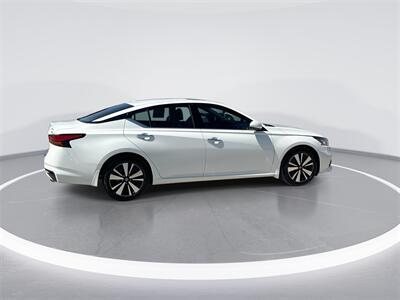 2021 Nissan Altima 2.5 SL   - Photo 9 - McKinney, TX 75070
