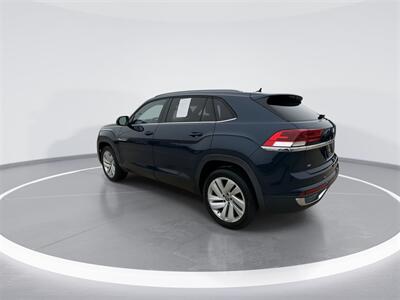 2021 Volkswagen Atlas Cross Sport 2.0T SE w/Technology   - Photo 2 - McKinney, TX 75070