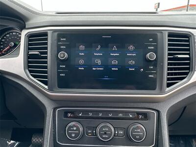 2021 Volkswagen Atlas Cross Sport 2.0T SE w/Technology   - Photo 19 - McKinney, TX 75070