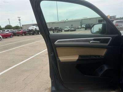 2021 Volkswagen Atlas Cross Sport 2.0T SE w/Technology   - Photo 32 - McKinney, TX 75070