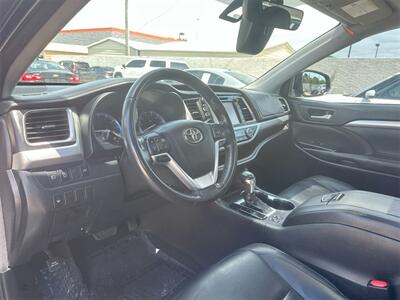 2018 Toyota Highlander XLE   - Photo 18 - McKinney, TX 75070
