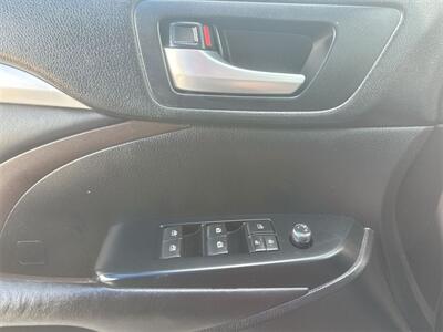 2018 Toyota Highlander XLE   - Photo 17 - McKinney, TX 75070