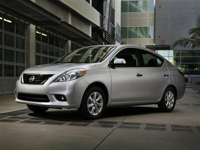 2013 Nissan Versa 1.6 SV   - Photo 2 - McKinney, TX 75070