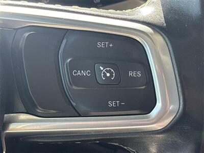 2019 Jeep Wrangler Unlimited Sahara   - Photo 14 - McKinney, TX 75070