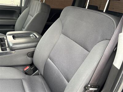 2017 Chevrolet Silverado 1500 LT LT1   - Photo 17 - McKinney, TX 75070