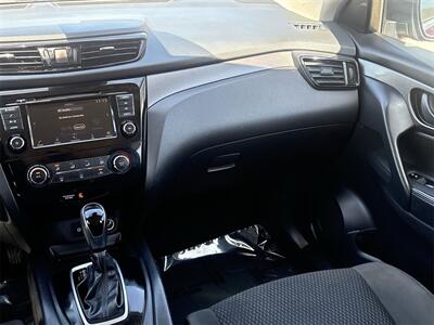 2021 Nissan Rogue Sport S   - Photo 22 - McKinney, TX 75070