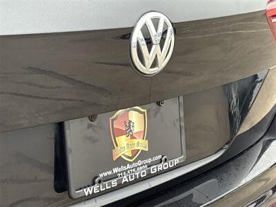 2021 Volkswagen Tiguan 2.0T SE R-Line Black   - Photo 11 - McKinney, TX 75070