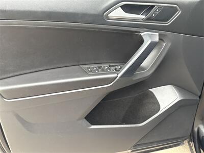 2021 Volkswagen Tiguan 2.0T SE R-Line Black   - Photo 19 - McKinney, TX 75070