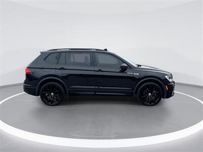 2021 Volkswagen Tiguan 2.0T SE R-Line Black   - Photo 9 - McKinney, TX 75070
