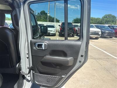 2023 Jeep Gladiator High Altitude   - Photo 58 - McKinney, TX 75070