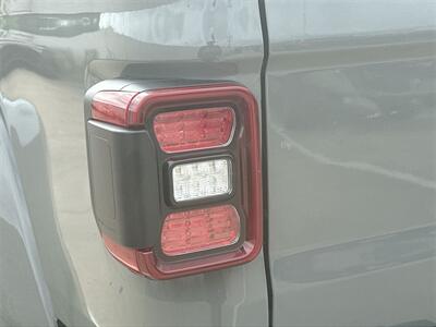 2023 Jeep Gladiator High Altitude   - Photo 12 - McKinney, TX 75070
