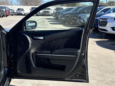 2022 Dodge Charger SXT   - Photo 30 - McKinney, TX 75070