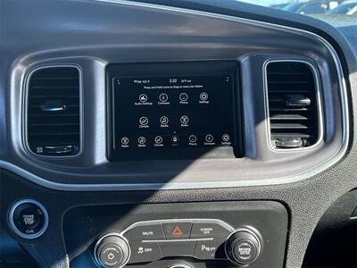 2022 Dodge Charger SXT   - Photo 19 - McKinney, TX 75070
