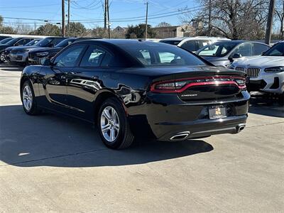 2022 Dodge Charger SXT   - Photo 13 - McKinney, TX 75070