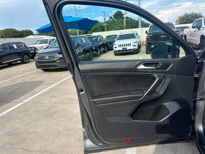 2021 Volkswagen Tiguan 2.0T SE   - Photo 26 - McKinney, TX 75070
