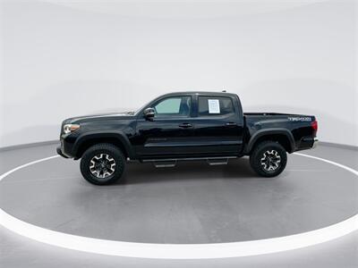 2019 Toyota Tacoma TRD Off-Road V6   - Photo 5 - McKinney, TX 75070