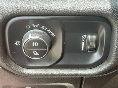 2023 RAM 1500 Big Horn/Lone Star   - Photo 27 - McKinney, TX 75070