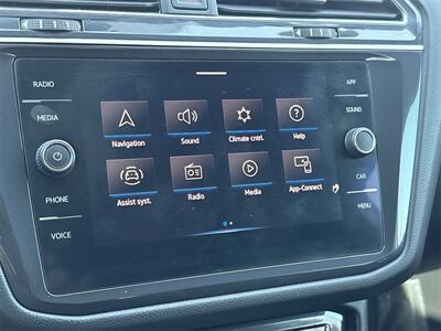 2021 Volkswagen Tiguan 2.0T SE R-Line Black   - Photo 24 - McKinney, TX 75070