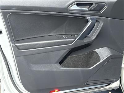 2021 Volkswagen Tiguan 2.0T SE R-Line Black   - Photo 19 - McKinney, TX 75070