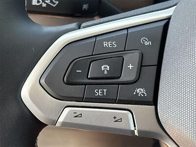 2022 Volkswagen Tiguan 2.0T SE   - Photo 13 - McKinney, TX 75070