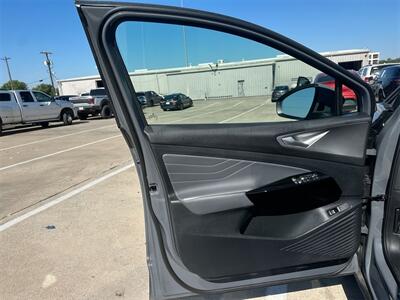 2023 Volkswagen ID.4 Pro S   - Photo 33 - McKinney, TX 75070