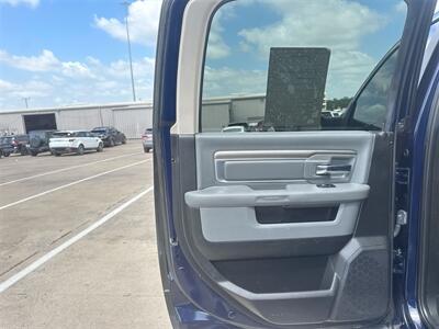 2018 RAM 3500 Lone Star   - Photo 24 - McKinney, TX 75070