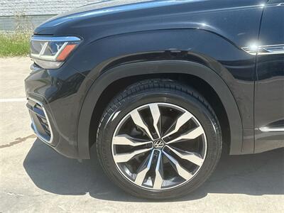 2021 Volkswagen Atlas Cross Sport 3.6L V6 SEL Premium R-Line   - Photo 16 - McKinney, TX 75070