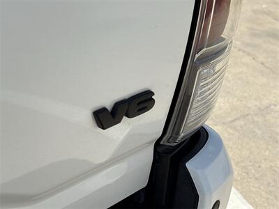 2023 Toyota Tacoma TRD Off-Road V6   - Photo 11 - McKinney, TX 75070