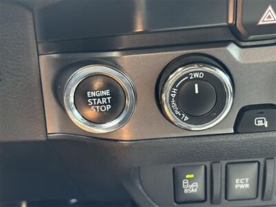 2023 Toyota Tacoma TRD Off-Road V6   - Photo 26 - McKinney, TX 75070
