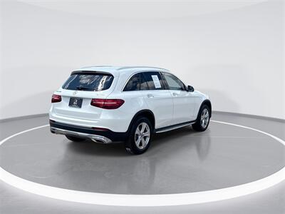 2018 Mercedes-Benz GLC GLC 300 4MATIC®   - Photo 8 - McKinney, TX 75070