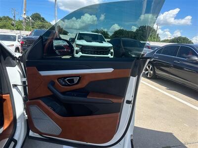 2019 Lamborghini Urus   - Photo 46 - McKinney, TX 75070