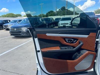 2019 Lamborghini Urus   - Photo 25 - McKinney, TX 75070