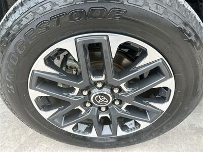 2024 Toyota Tundra Hybrid Limited   - Photo 30 - McKinney, TX 75070