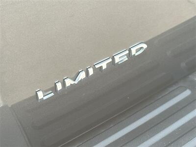 2017 Ford Expedition Limited   - Photo 10 - McKinney, TX 75070