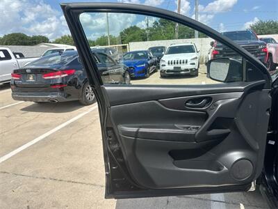 2018 Nissan Rogue Sport S   - Photo 23 - McKinney, TX 75070