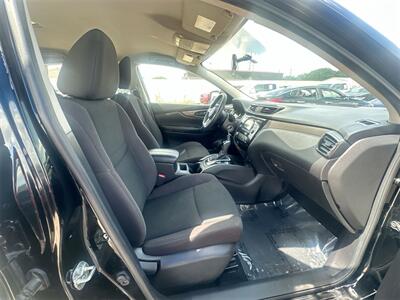 2018 Nissan Rogue Sport S   - Photo 19 - McKinney, TX 75070