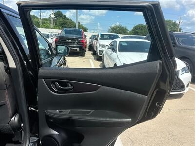 2018 Nissan Rogue Sport S   - Photo 21 - McKinney, TX 75070