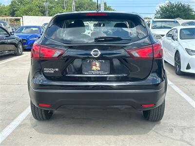 2018 Nissan Rogue Sport S   - Photo 4 - McKinney, TX 75070