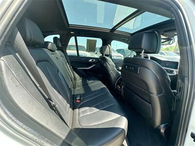 2022 BMW X5 sDrive40i   - Photo 28 - McKinney, TX 75070