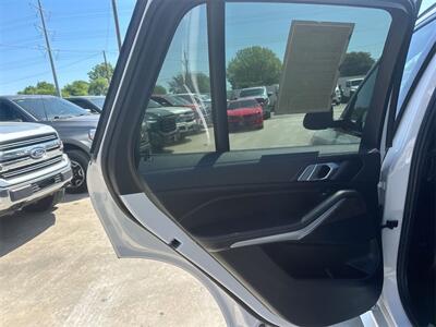 2022 BMW X5 sDrive40i   - Photo 32 - McKinney, TX 75070